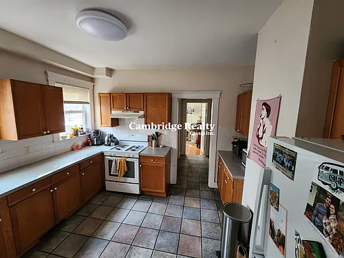 140 Brooks St #1T Photo 1