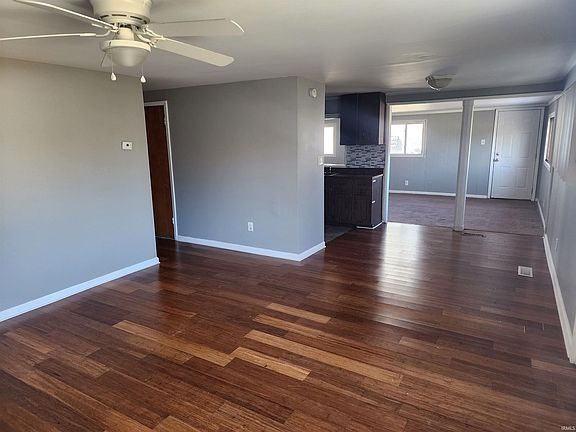 2nd image of 2621 Belle Vista Blvd