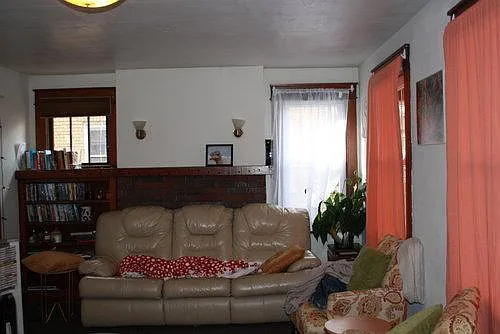 4 bed, 1.5 bath, 1789 sqft, $4,350 — Photo 2