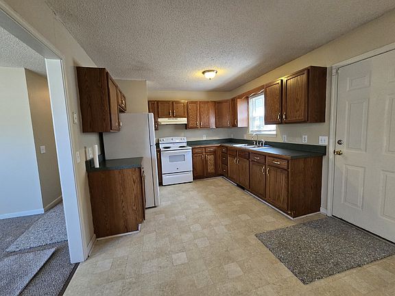 4th image of 1007 Walnut Dr