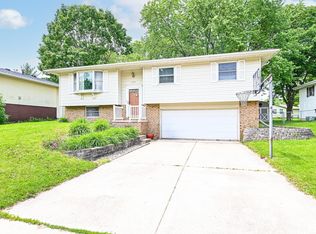 311 Juniper Ln, East Peoria, IL 61611