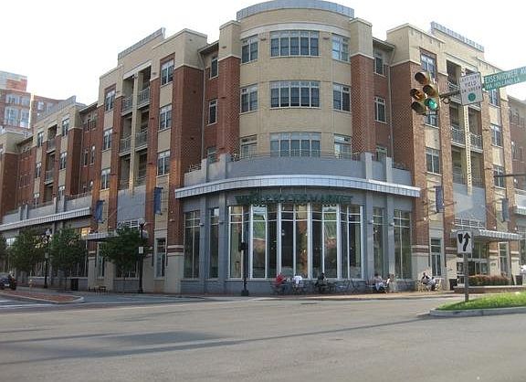2nd image of 309 Holland Ln Unit 325