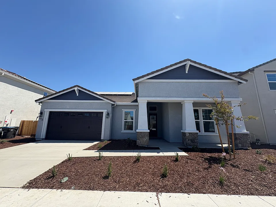 17898 Moonstone Way
