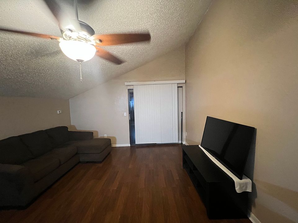 Main entrance, living room.