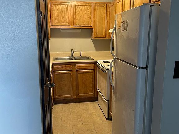 4th image of 1032-1038 Woodville Rd #1032