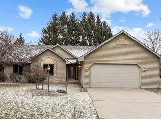 W6164 Long Ct, Appleton, WI 54914