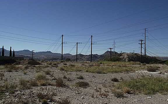 3rd image of 4687 Pistolero Ln Unit B