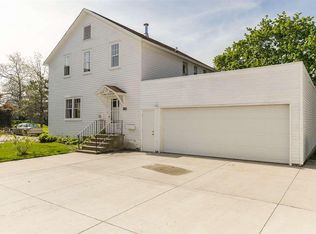 4508 F St, Amana, IA 52203