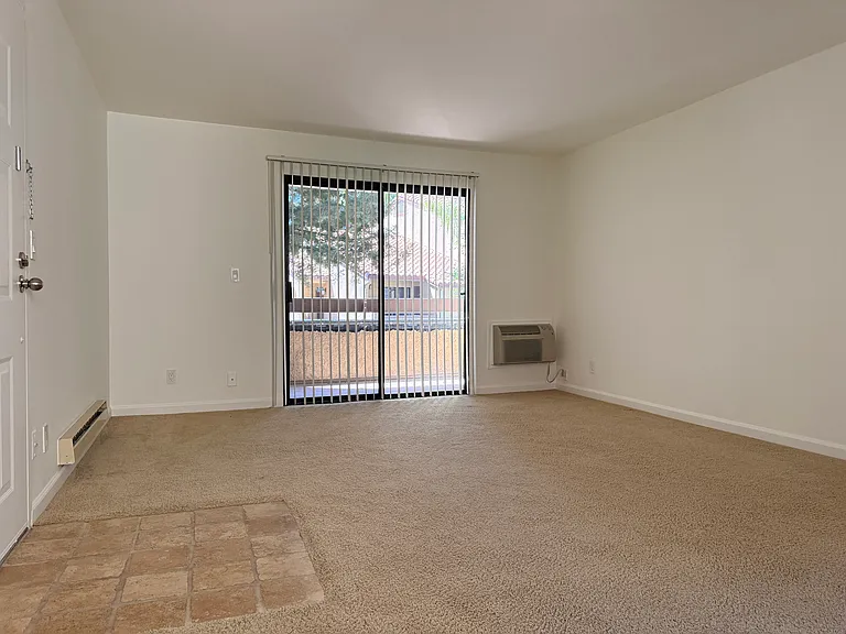 2250 Monroe St #280 — Photo 6