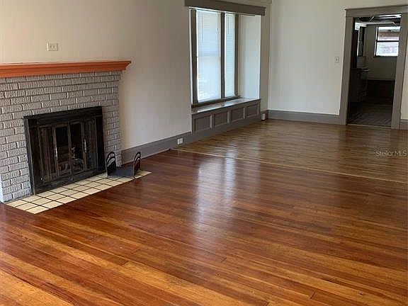 3rd image of 435 E Tillman Ave