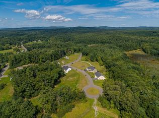 5 Sunny Crest Ln, Belchertown, MA 01007