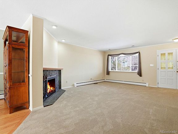 3rd image of 3330 S Oneida Way