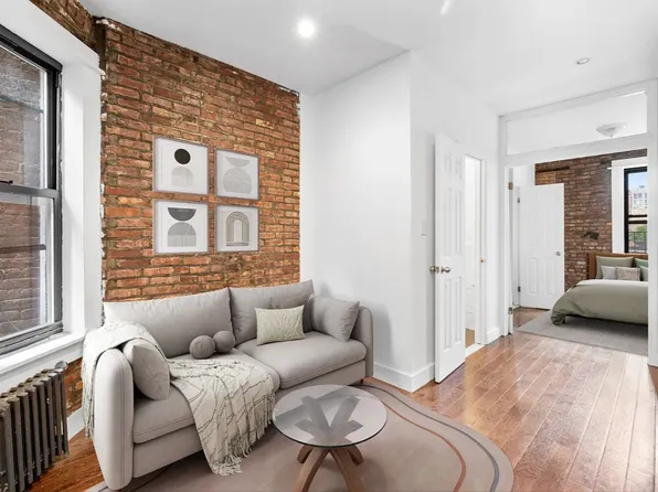 104 Forsyth Street image 1 of 12