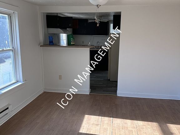 3rd image of 132 Reed Ave #2