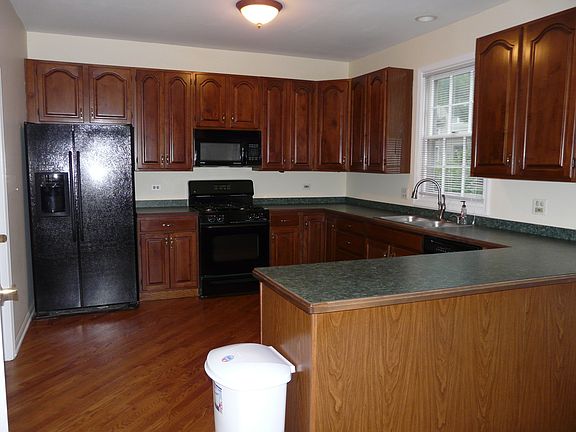 2nd image of 304 Parkway Ave