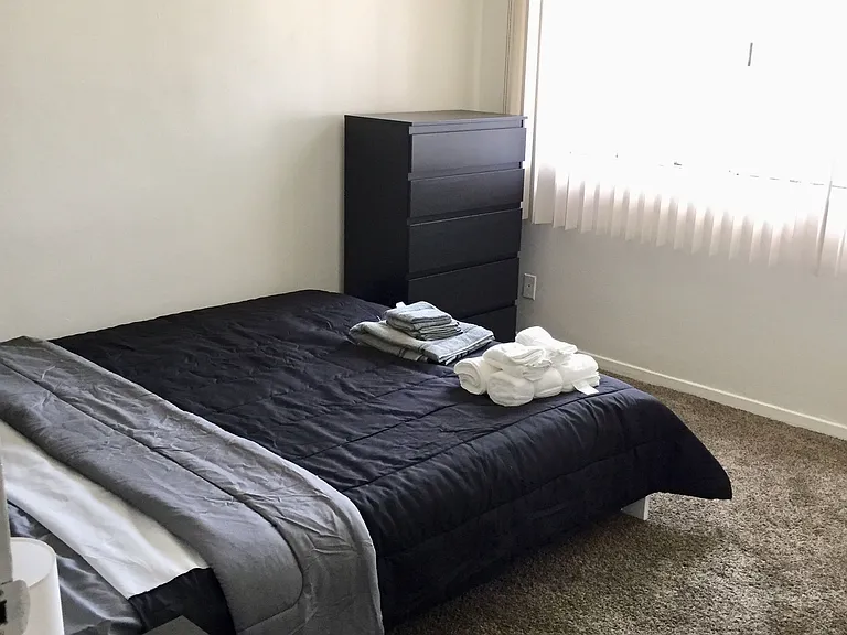 1187 E 3rd St #100 — Photo 8