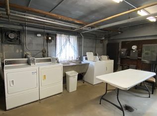 7327 N Rogers Ave APT 501, Chicago, IL 60626