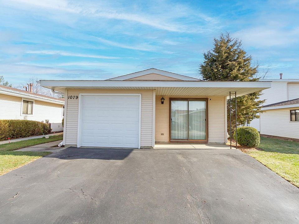 1st image of 1079 Mohegan Ln