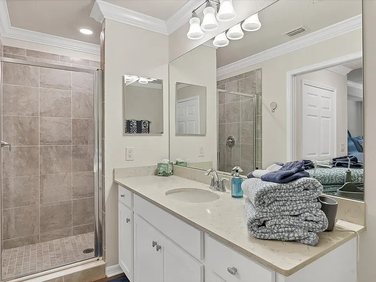 17520 Gawthrop Dr #1 — Photo 5