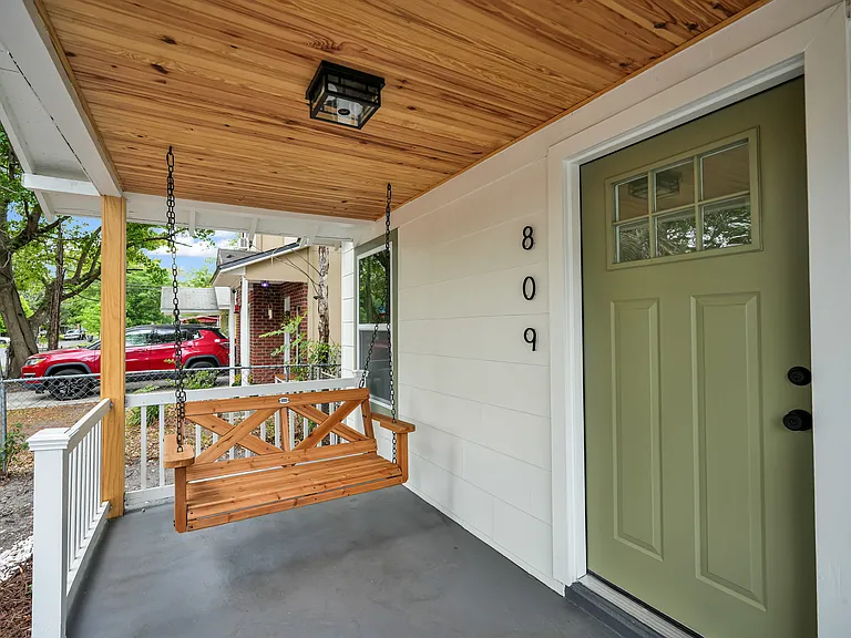 809 Owen Ave — Photo 4