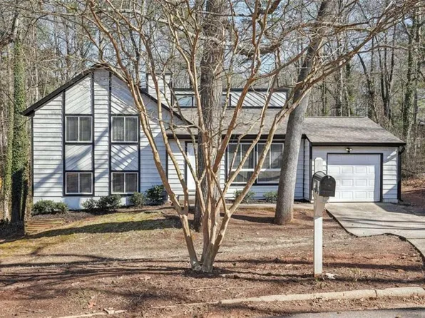5303 Martins Crossing Rd, Stone Mountain, GA 30088