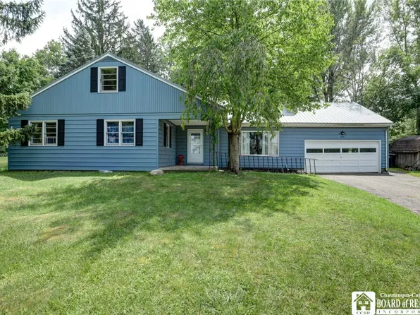 975 Hunt Rd, Lakewood, NY 14750