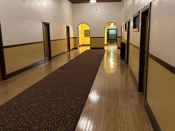 5th image of 111 Broadway Ave #1
