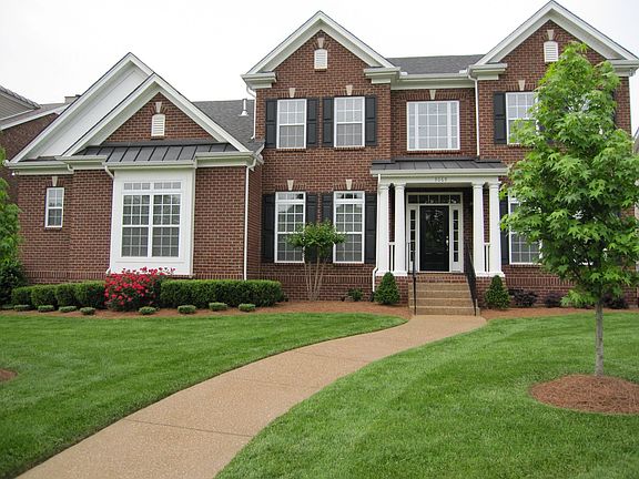 Irrigation on all grass and landscaping(front, back and side - 100% coverage!)