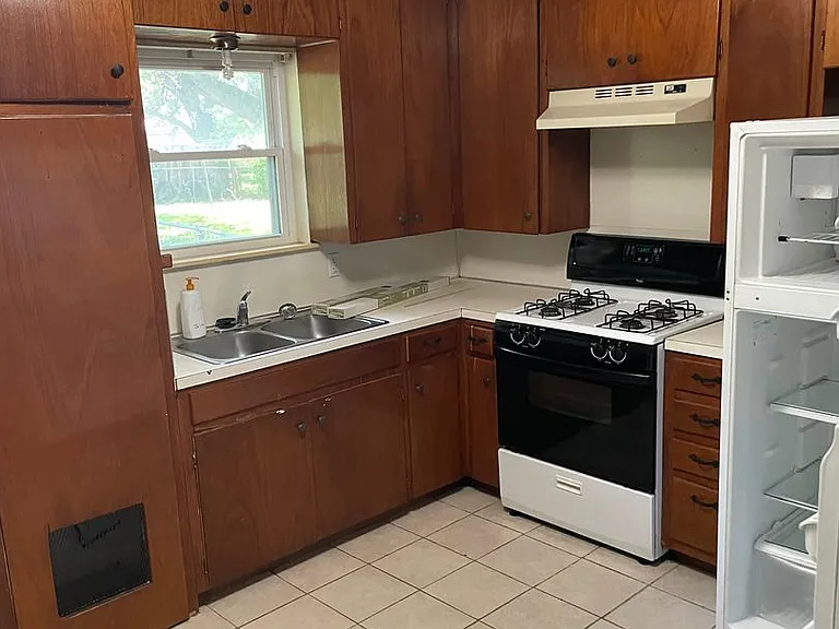 7402 Southgate Ln #A — Photo 22