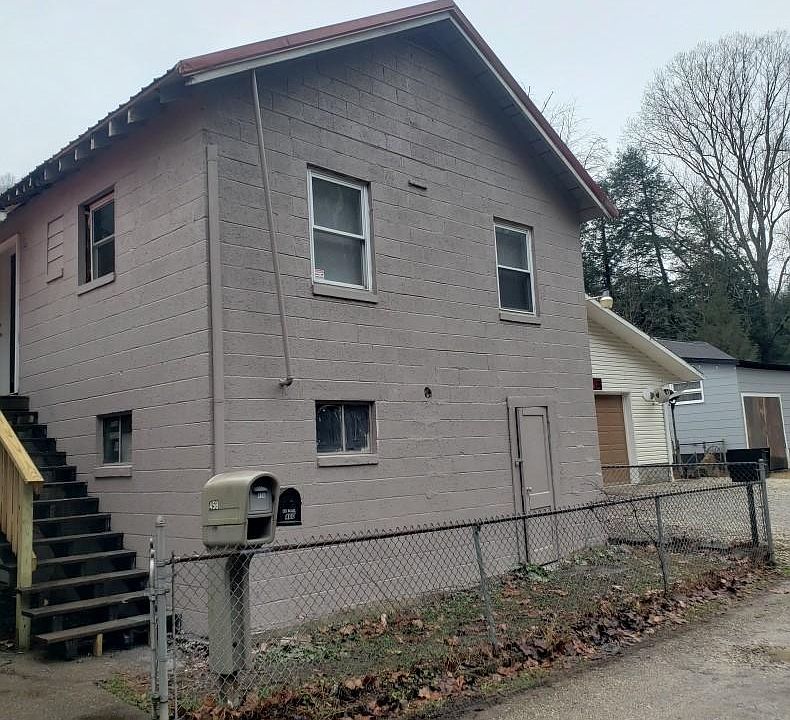 1st image of 458B Campbells Creek Dr