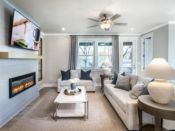 112 Bridgecrest Rd, Roswell, GA 30075