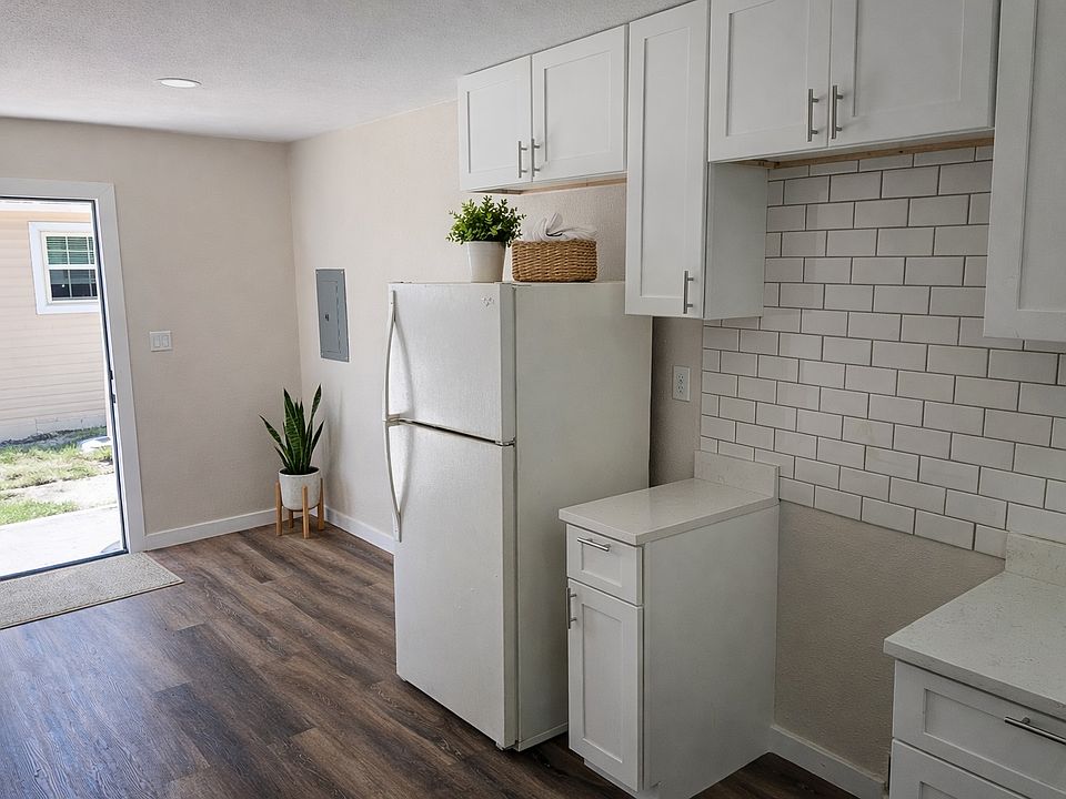2nd image of 1455 Honor Dr Unit B