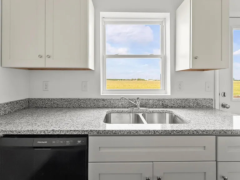 9724 Luan Dr #6 — Photo 17