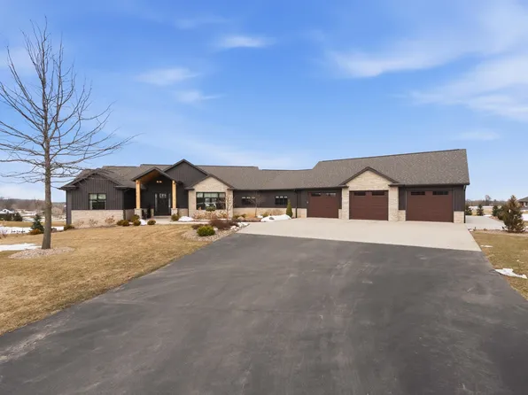 N3029 Lookout Ln, Hortonville, WI 54944