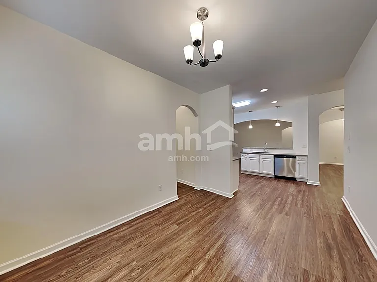 304 San Anselmo St — Photo 10