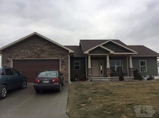 38 7th St, West Point, IA 52656