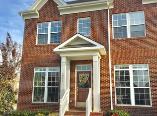 5922 Embry Spring Ln, Alexandria, VA 22315