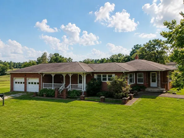 195 Old Highway 27, Robbins, TN 37852