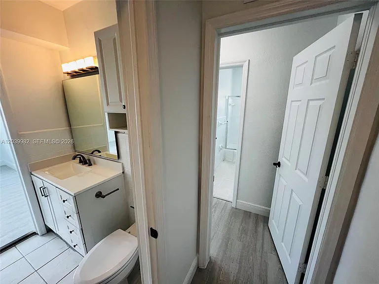 2033 Calais Dr #10 — Photo 21