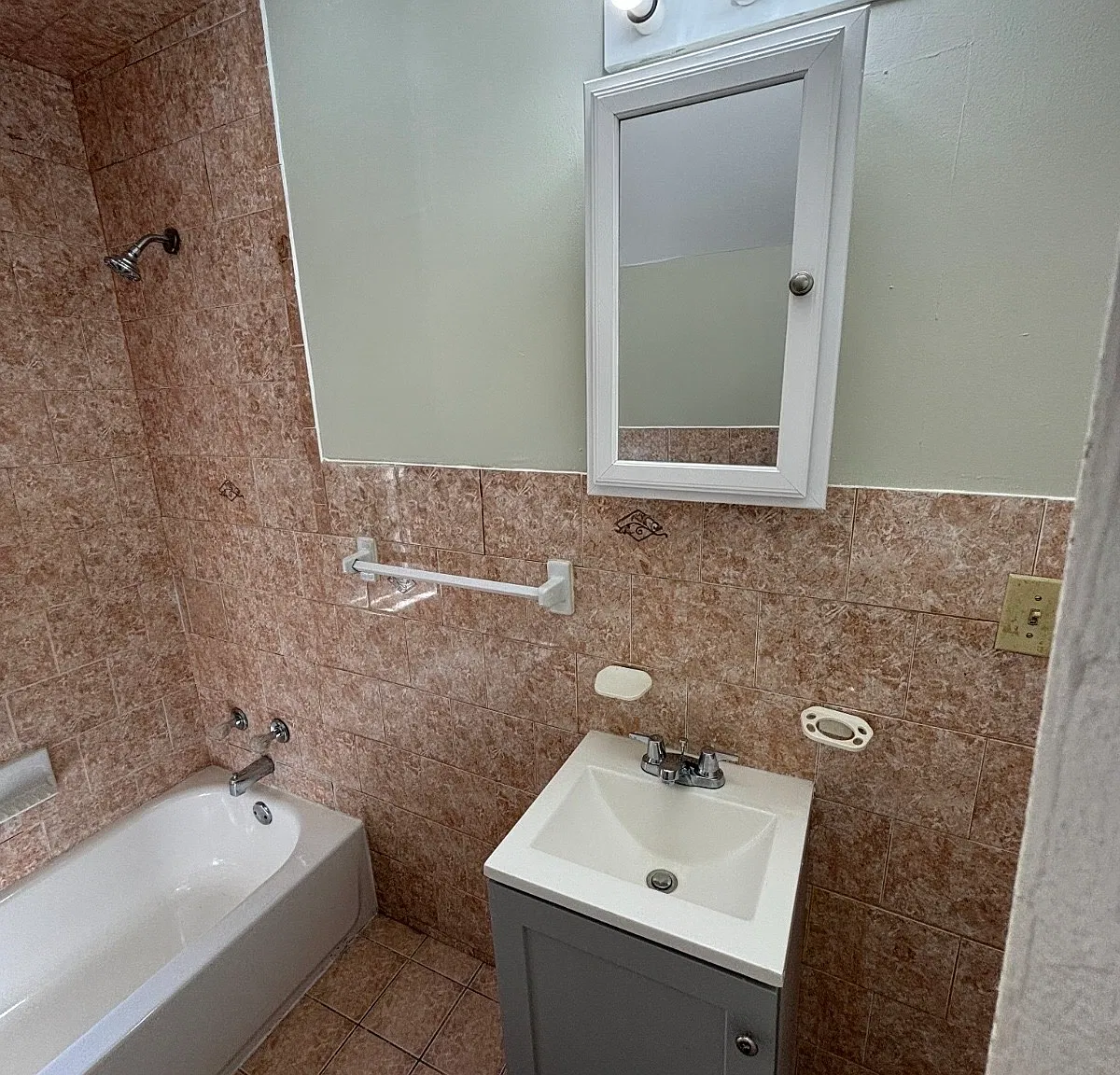 1 bed, $1,650 — Photo 2