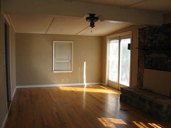 4th image of 154 Lindale Ln