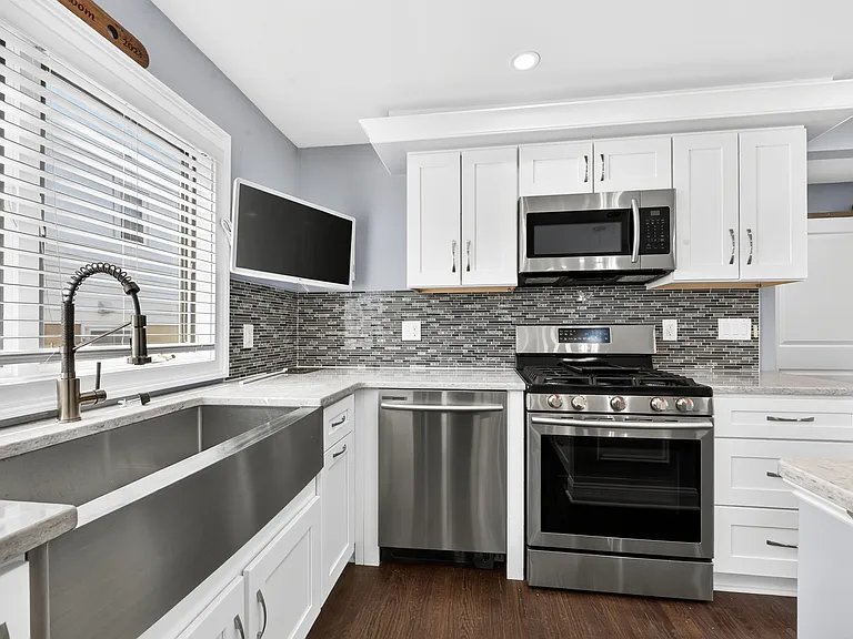 133 Hamilton Ave #1 — Photo 6