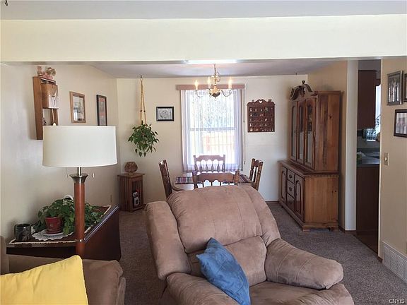 5th image of 8601 Nazareth Dr