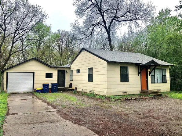 132 S Park Dr, Stillwater, OK 74074
