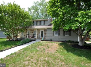 145 Cobblestone Dr, Mount Laurel, NJ 08054