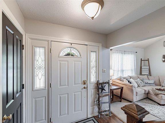 5th image of 7024 Briar Bluff Dr