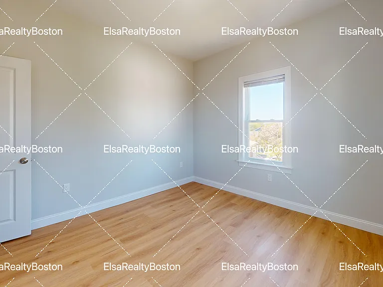 35 Francis St #2R — Photo 9