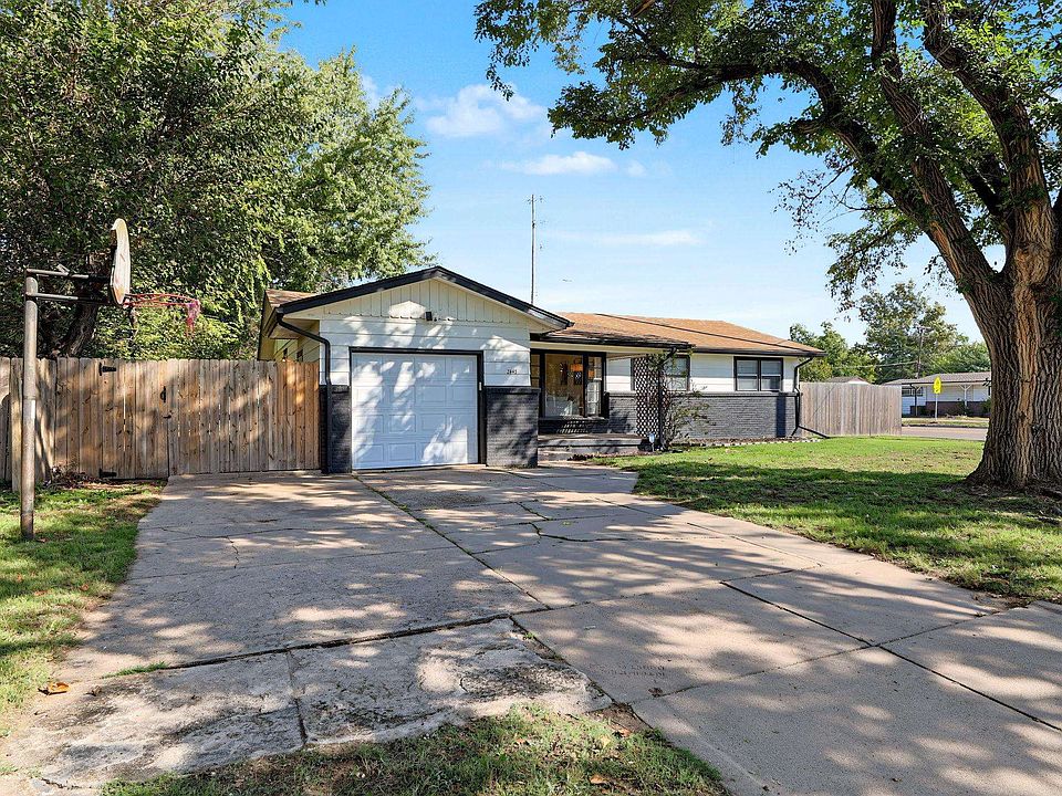1st image of 2443 N Marigold Ln