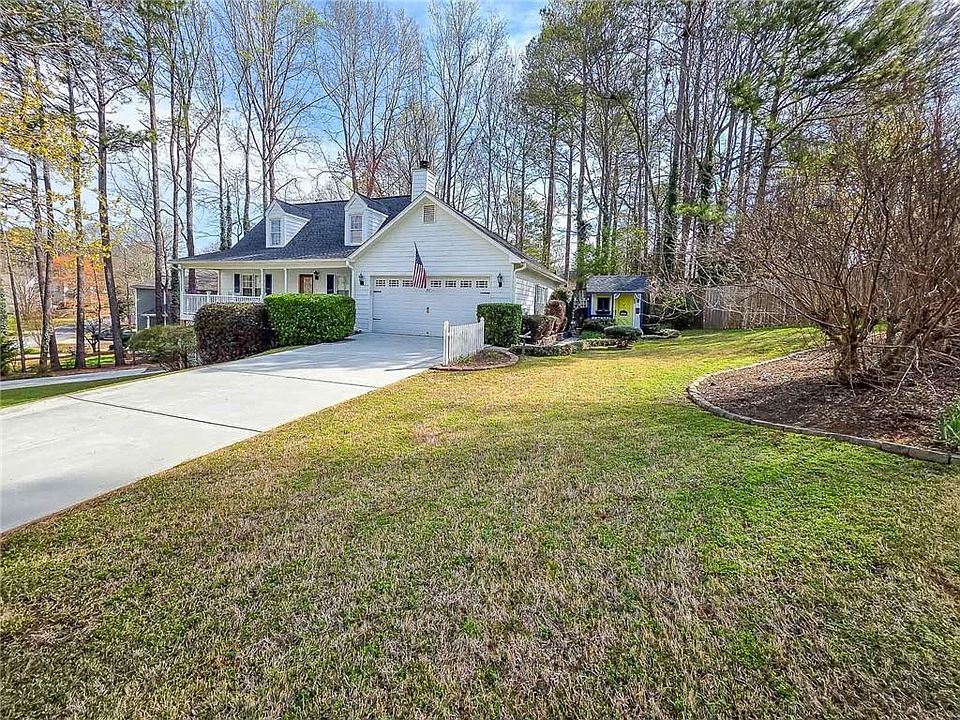1st image of 255 Martin Ridge Dr SW