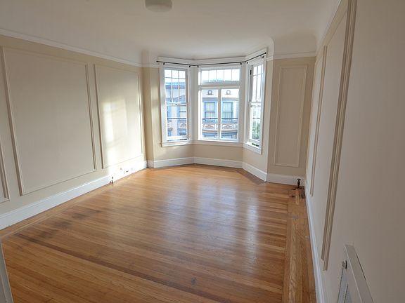 living room with bay window
